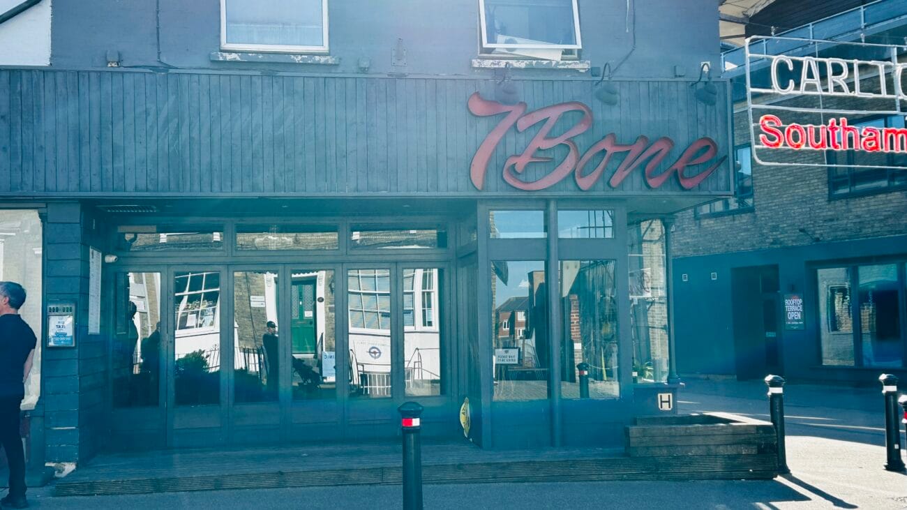 7Bone Burger Co., Bedford Place