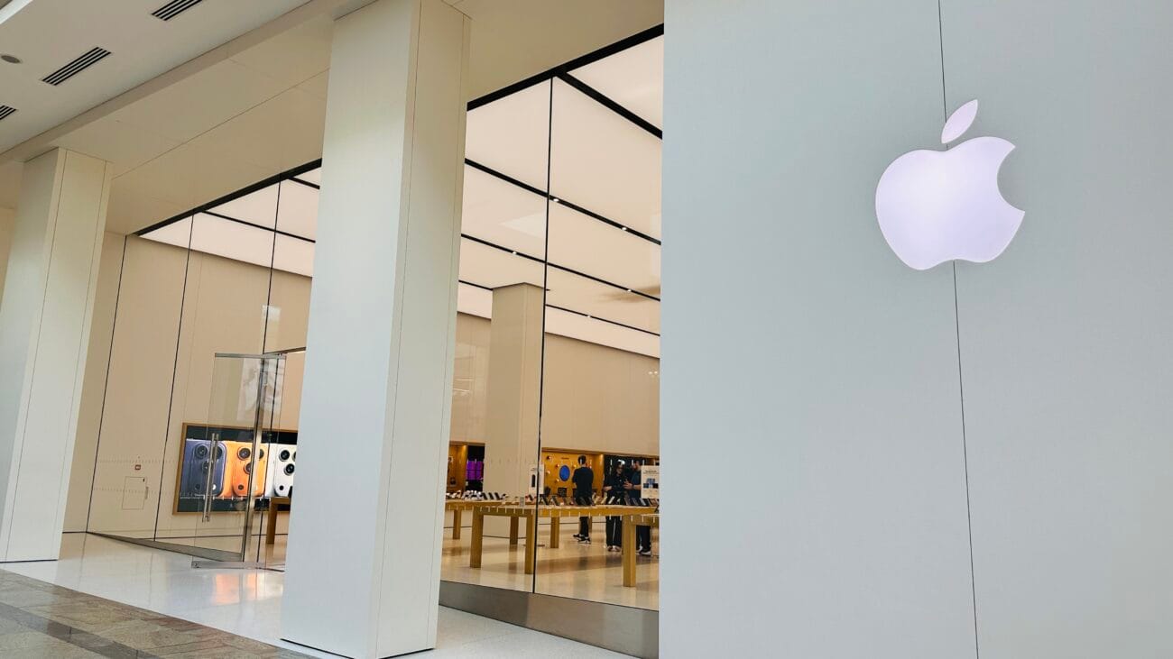 Apple Store shopfront at Westquay, Southampton