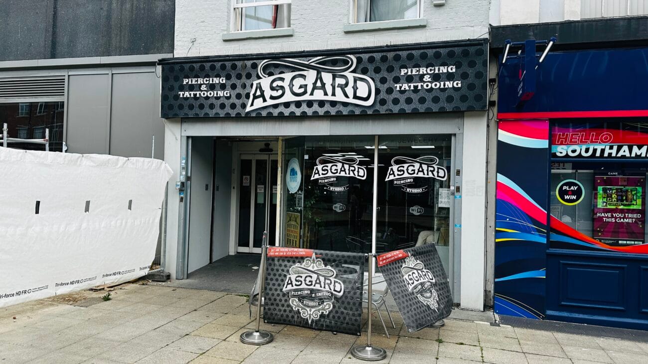 Asgard, High Street