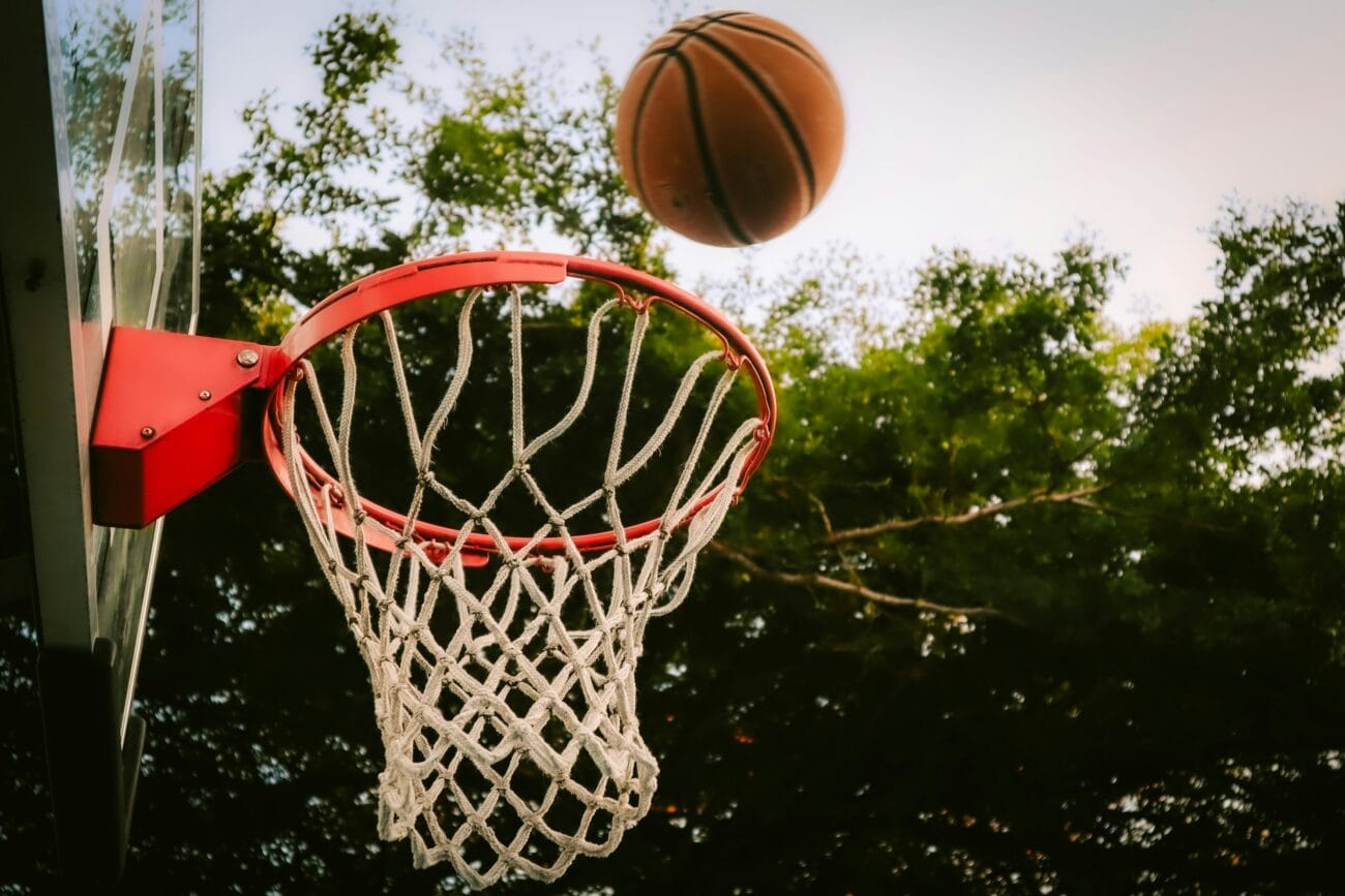 Basketball Court (Riverside Park)