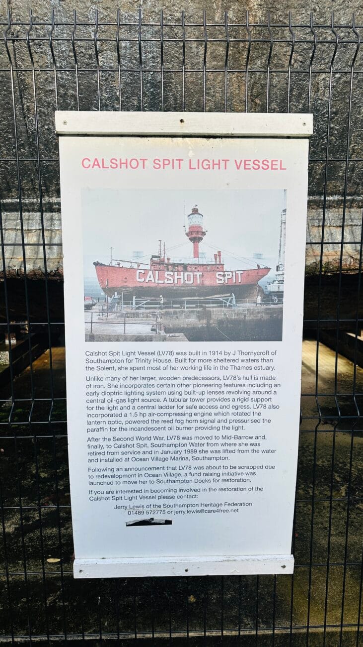 Calshot Spit lightvessel description