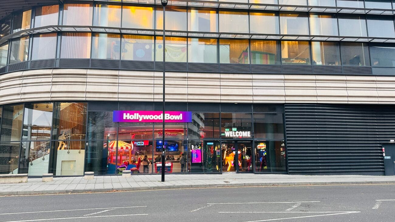 Indoor Activities in Southampton - Hollywood Bowl