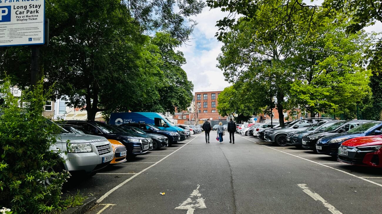 Kings Park Road Car Park Entrance