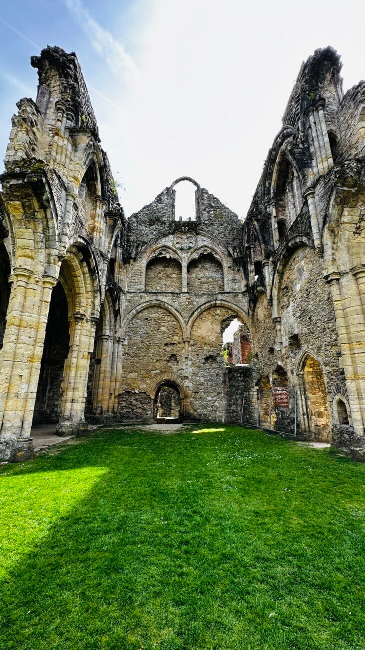 Netley Abbey Columns