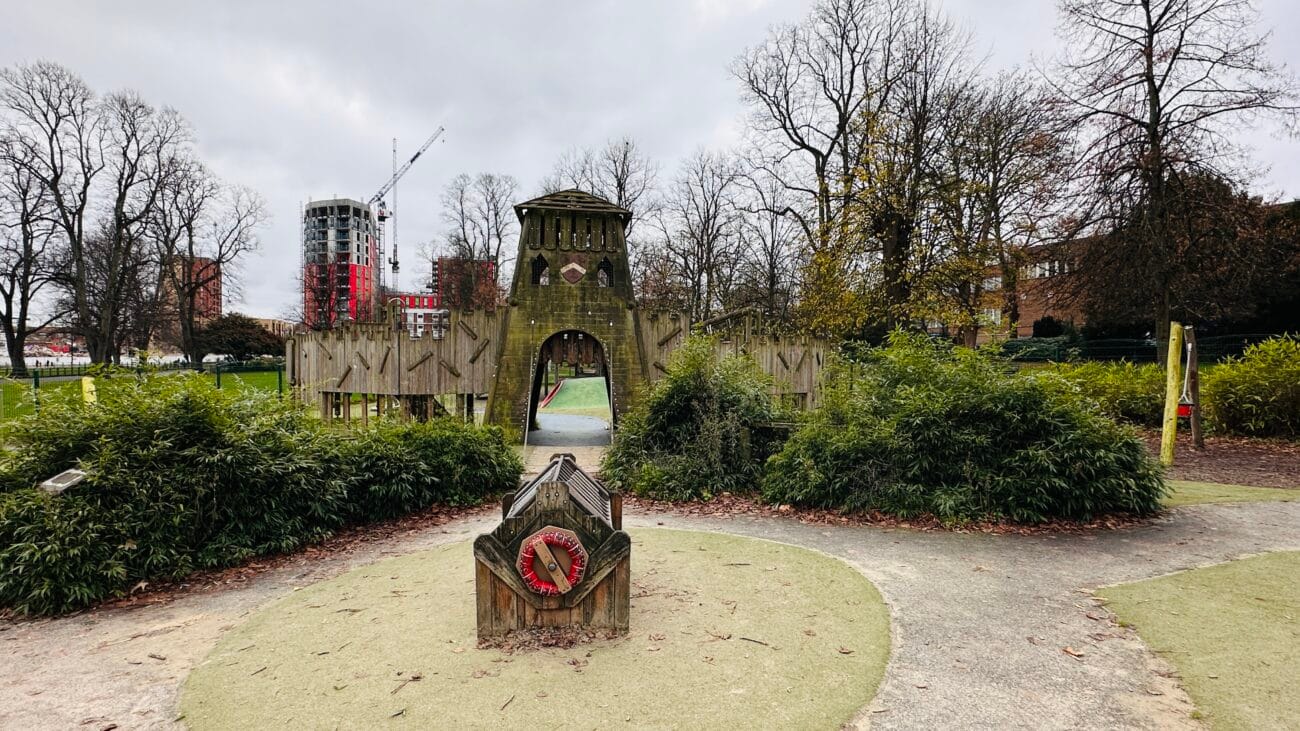 Playgrounds in Southampton - Houndwell Park