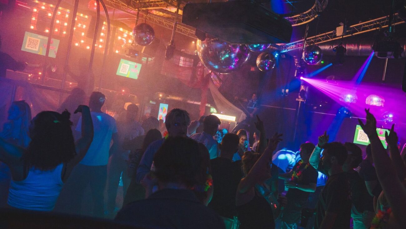 Popworld Southampton Crowd e1783577185123