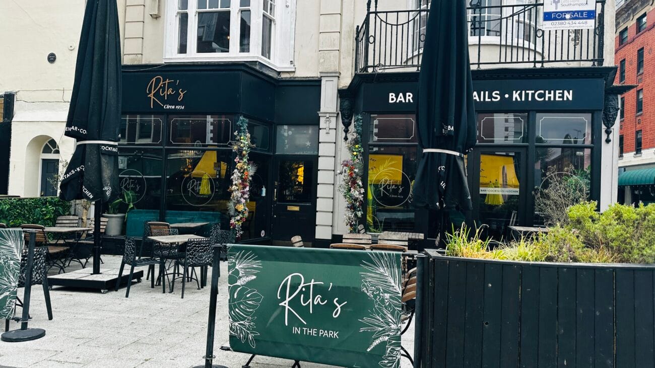 Ritas Cocktail Bar