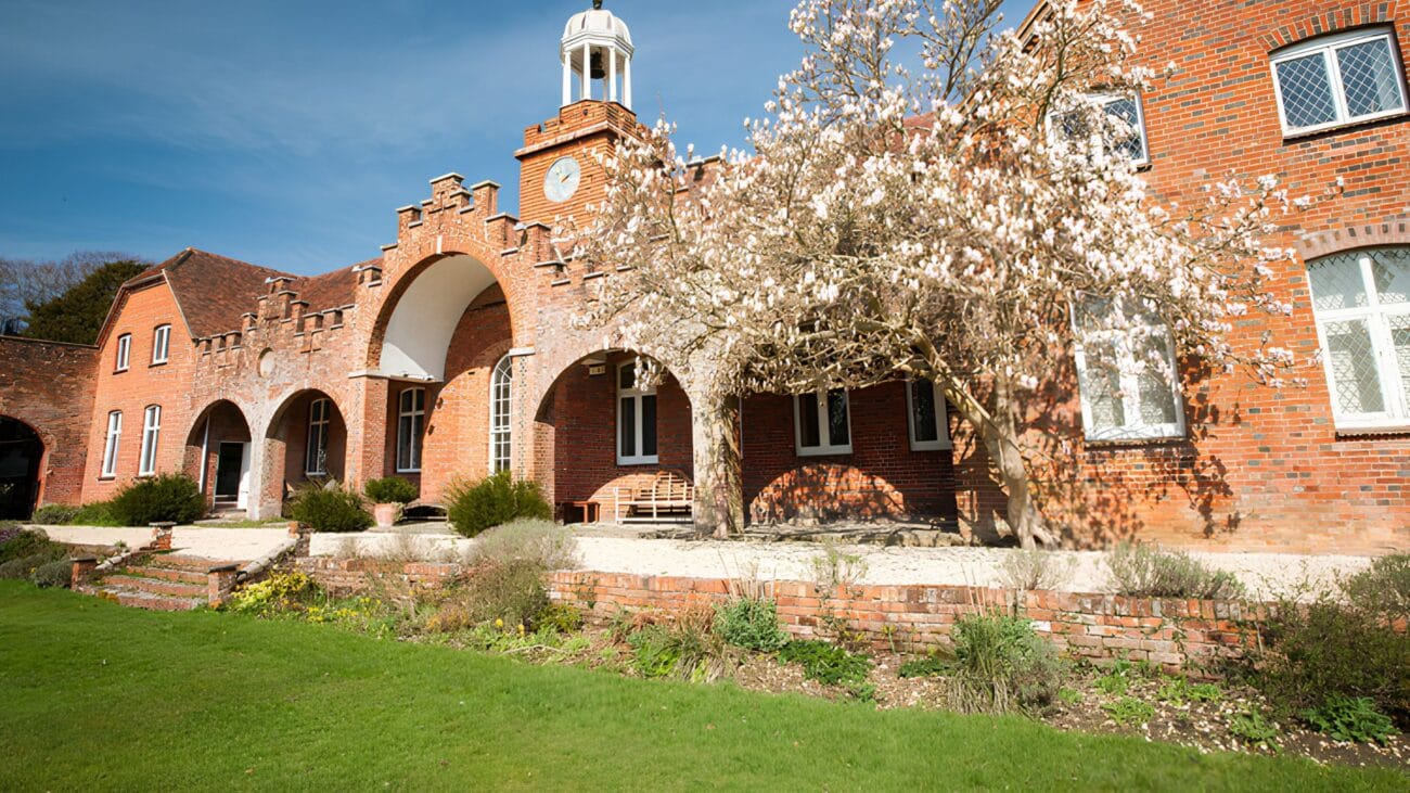 Rownhams House Picnic with Live Music