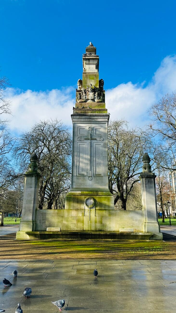 Southampton Cenotaph in Watts Park memorial gardens