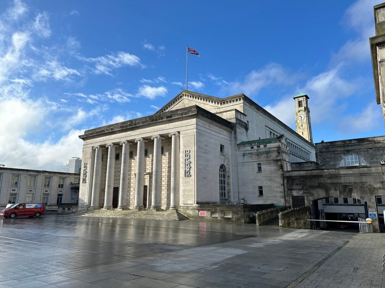 Southampton Guildhall building corner view