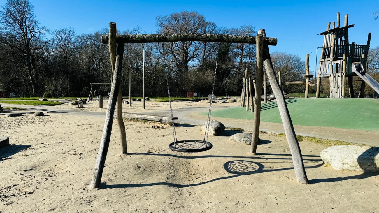 Swings at Southampton Common play area