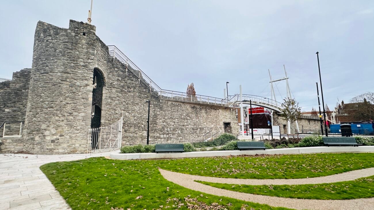 Walk The Medieval Walls in Southampton - Experience Southampton